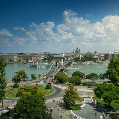 Klassenfahrt Budapest - Donau mit Kettenbrücke