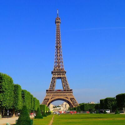 Klassenfahrten und Stundienreisen nach Paris, Eiffelturm